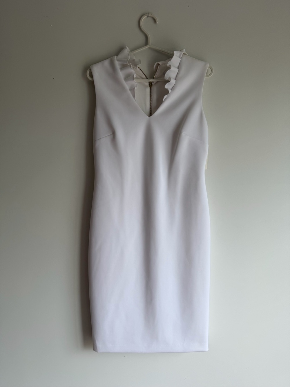 NWT Calvin Klein White Ruffle Neck Sheath Dress 🤍 Elegant Bridal Dress